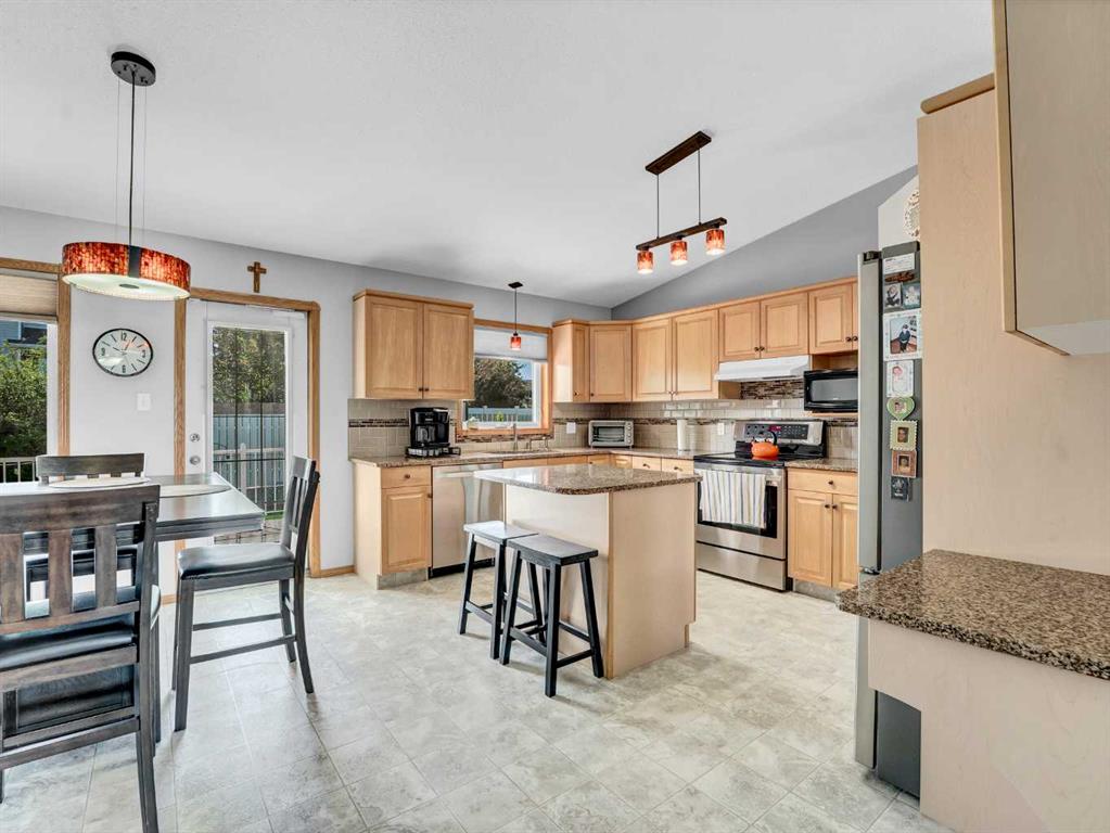 24 Sunrise Circle SW