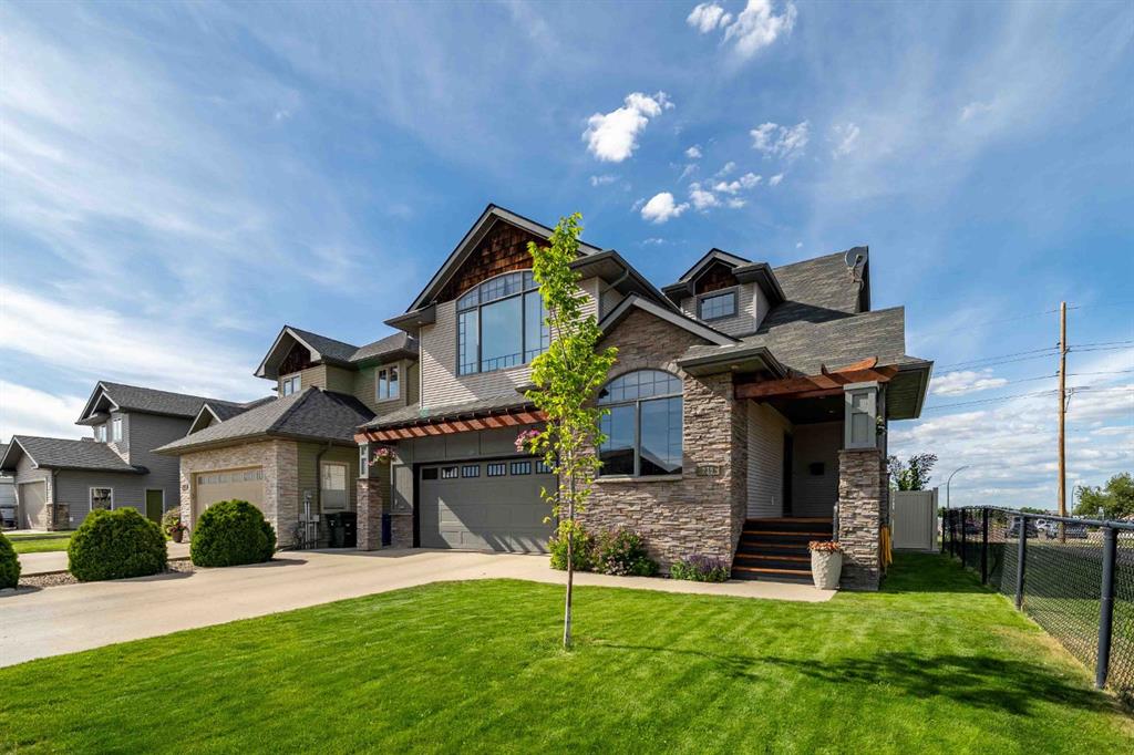 239 Hamptons Way SE, Medicine Hat