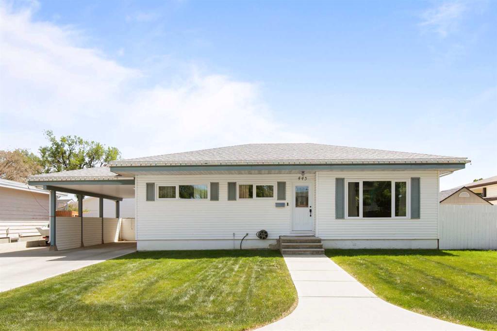 443 7 Street NW, Medicine Hat