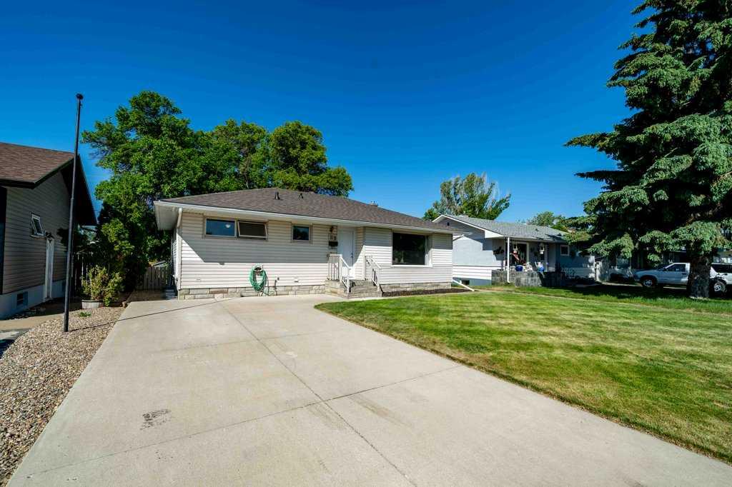 89 Cochrane Drive NW