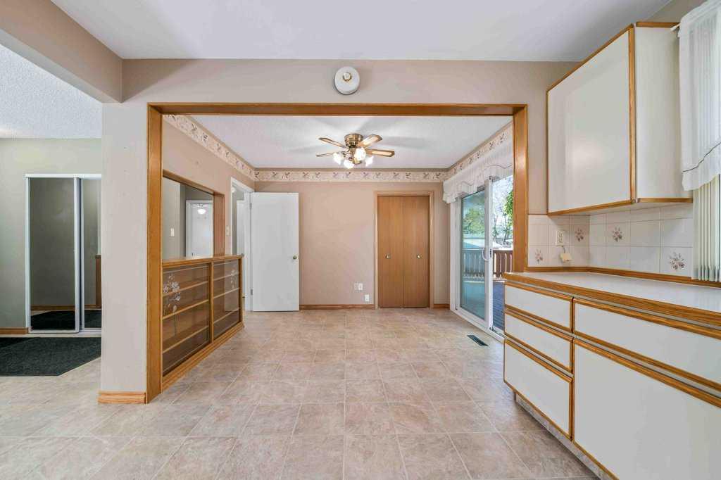 89 Cochrane Drive NW