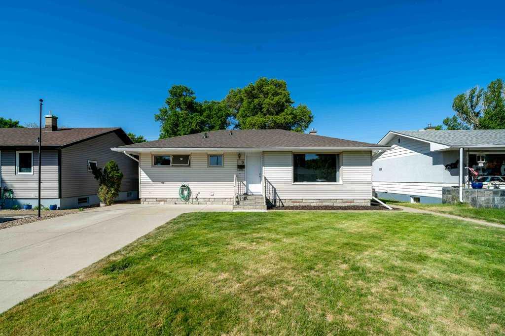 89 Cochrane Drive NW