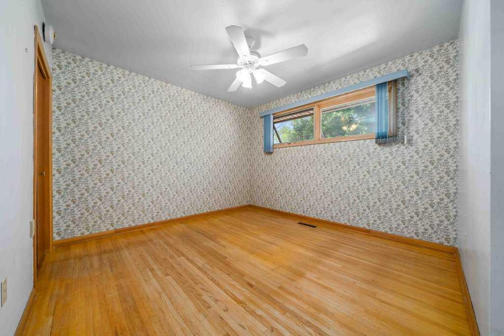 89 Cochrane Drive NW