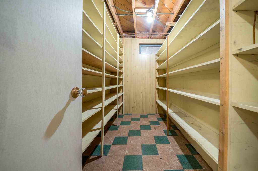 89 Cochrane Drive NW