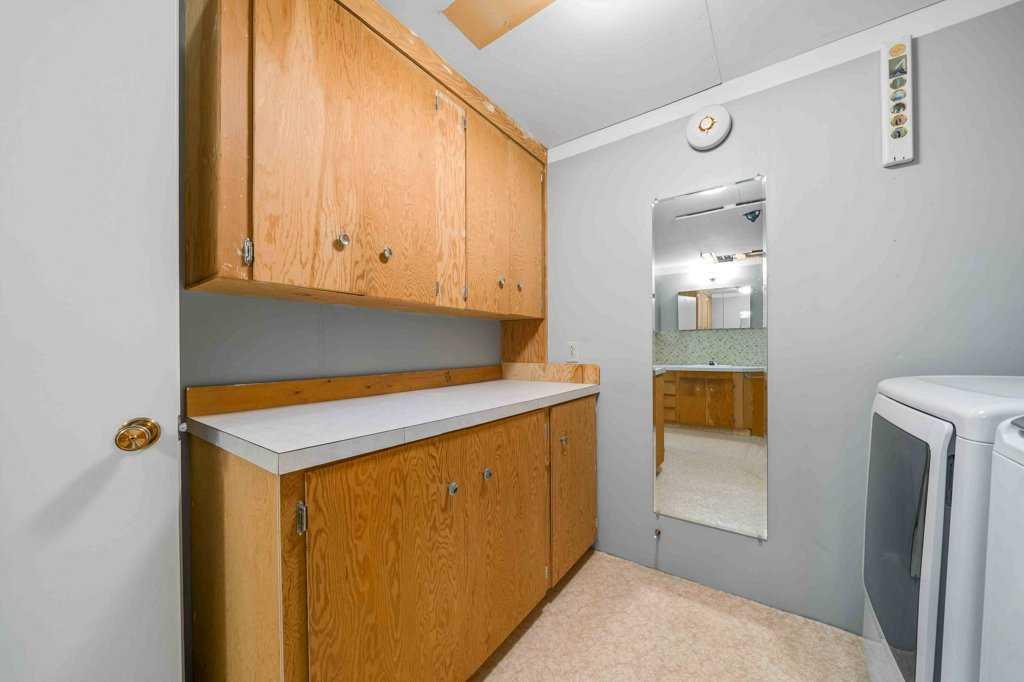 89 Cochrane Drive NW