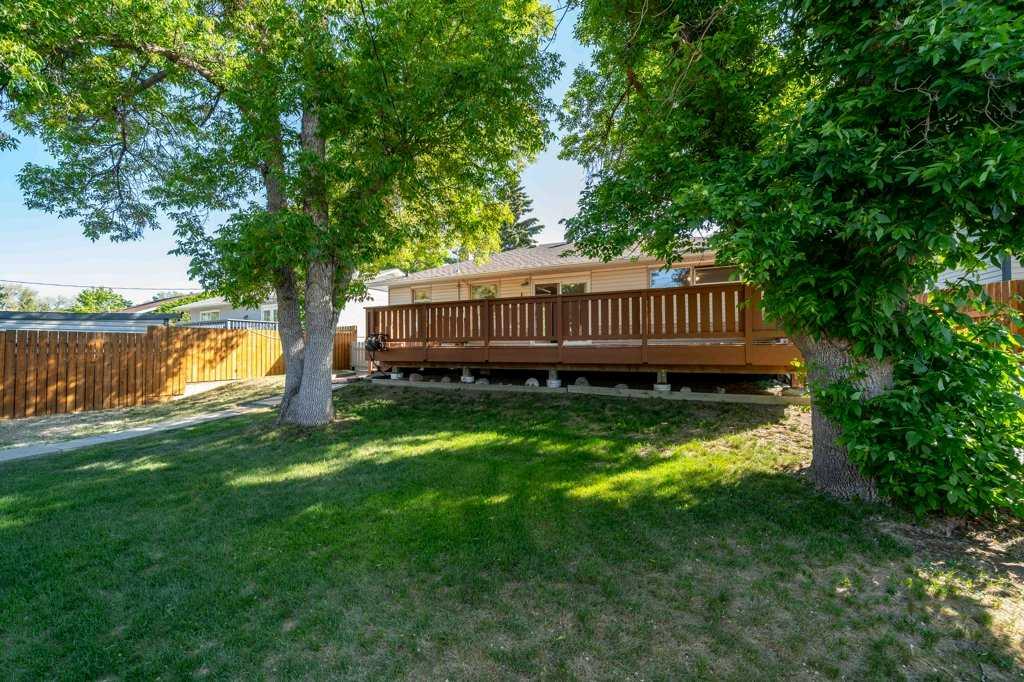 89 Cochrane Drive NW
