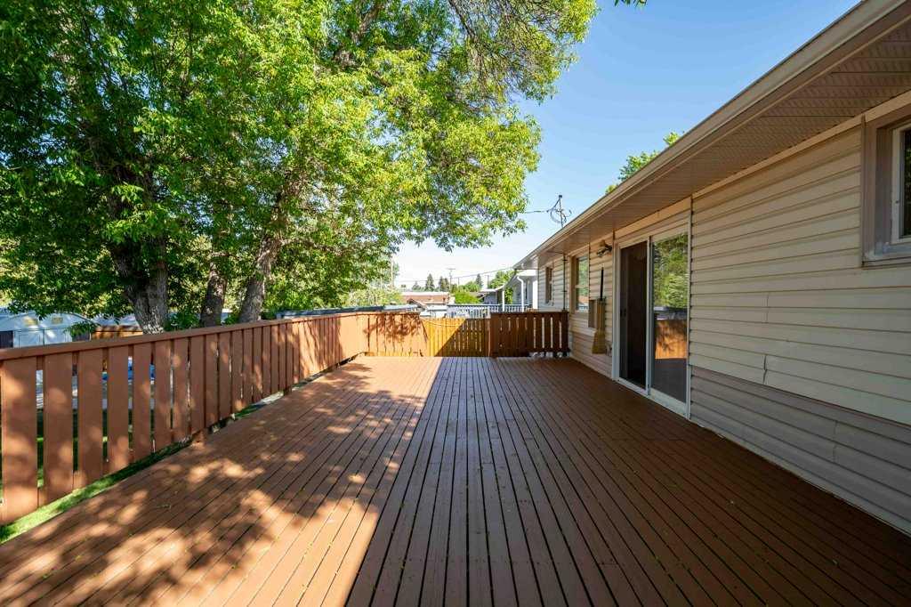 89 Cochrane Drive NW