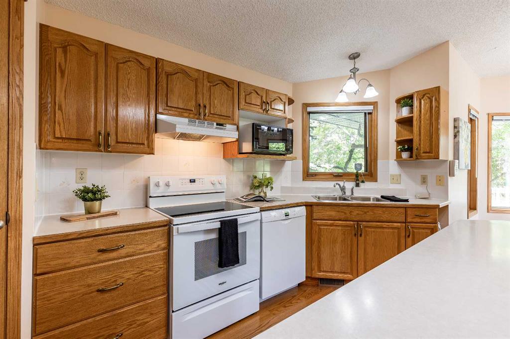 51 Palliser Way NE