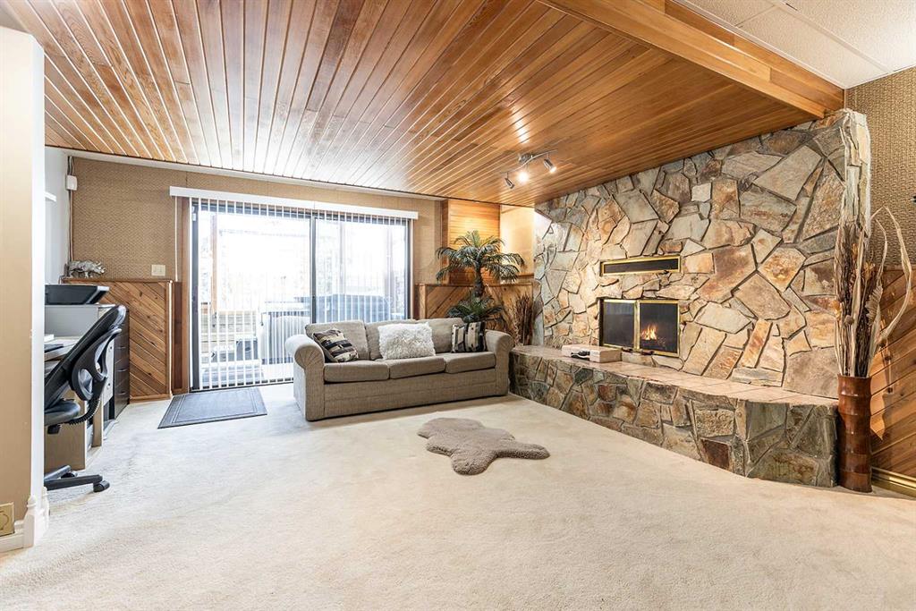 8 Calder Bay SE
