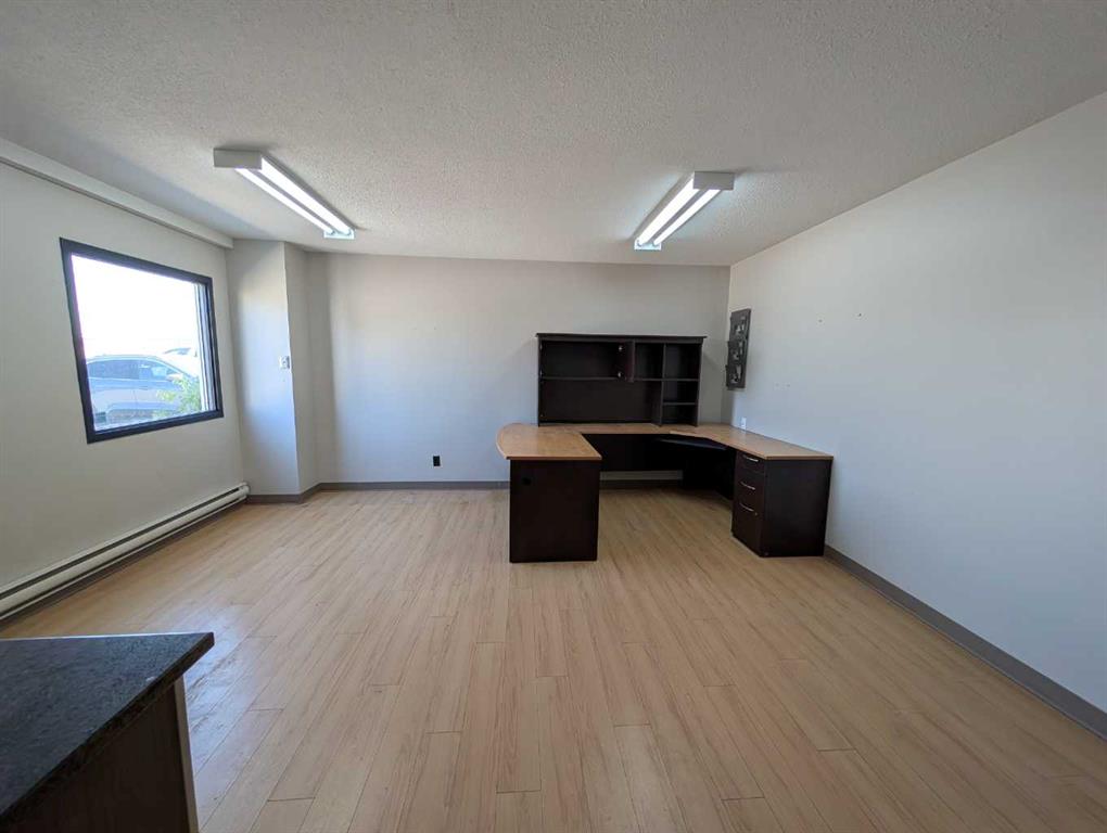 #A40 1177 Factory Street SE
