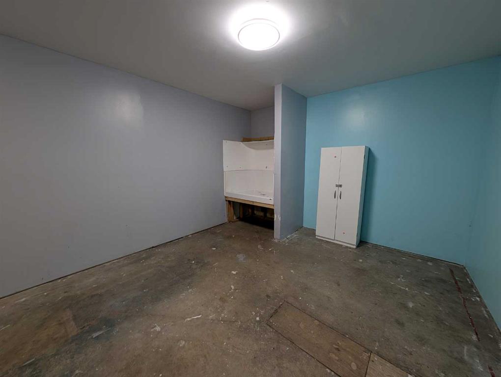 #A40 1177 Factory Street SE