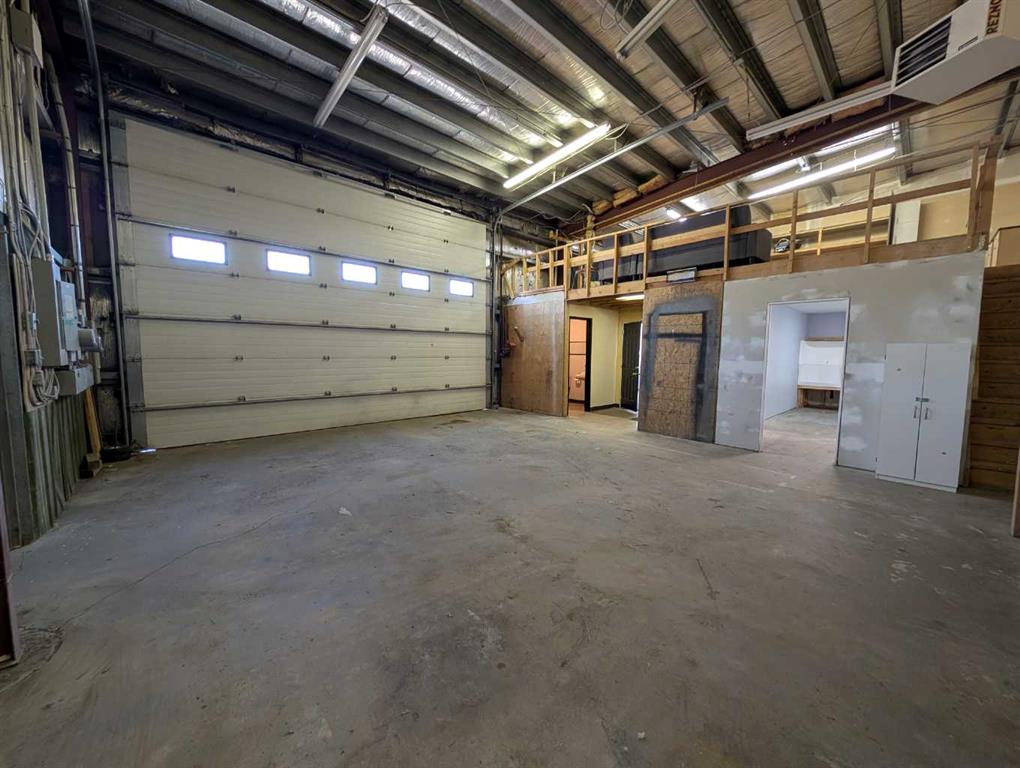 #A40 1177 Factory Street SE