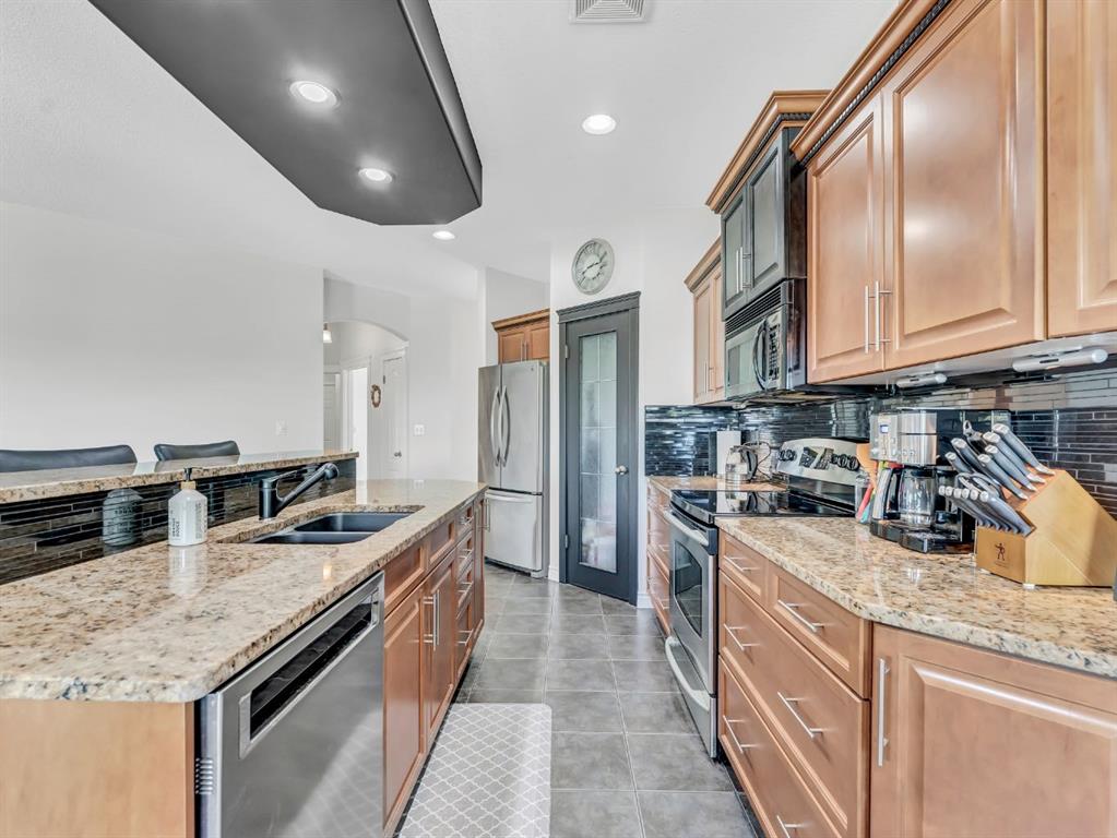 8 Sundance Close SW