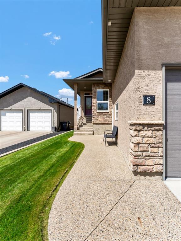 8 Sundance Close SW