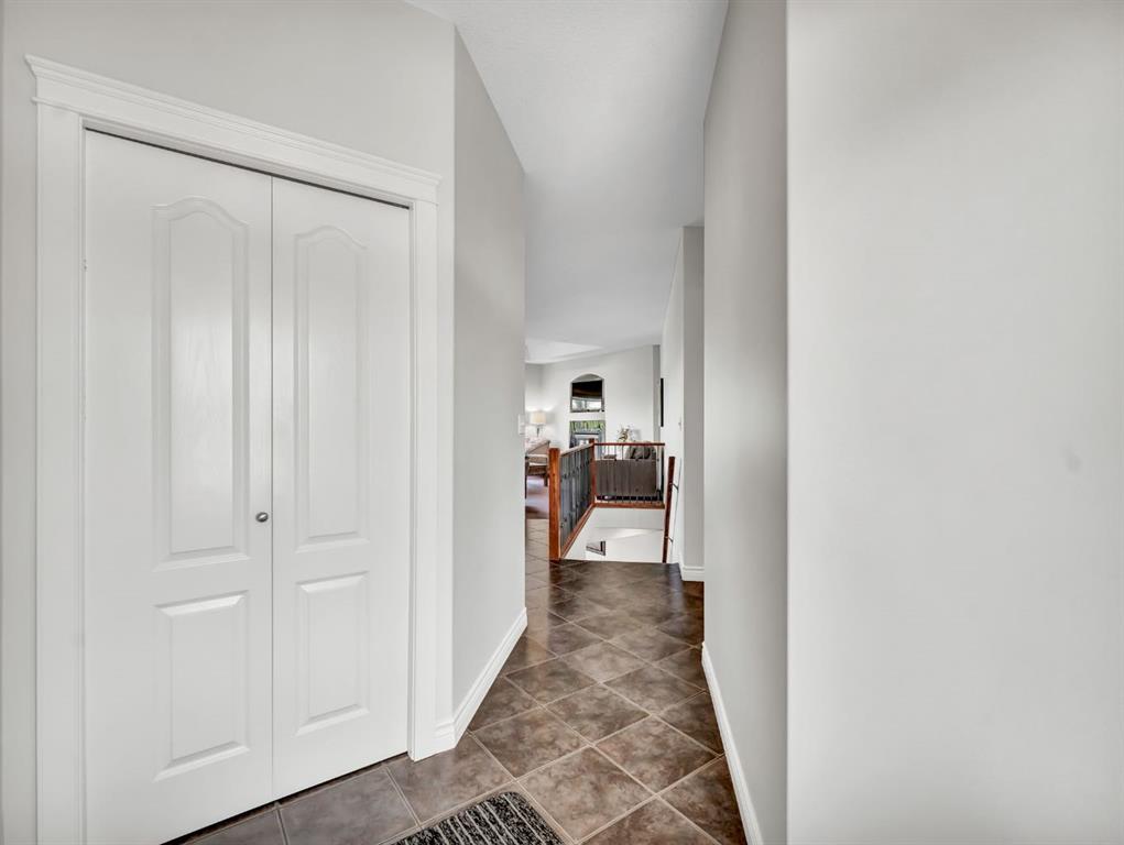 8 Sundance Close SW
