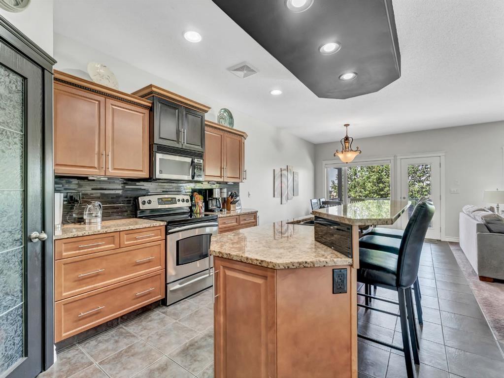 8 Sundance Close SW