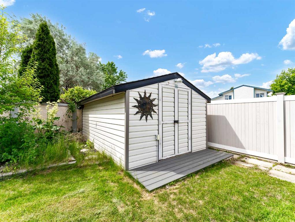12 Turner Close SE