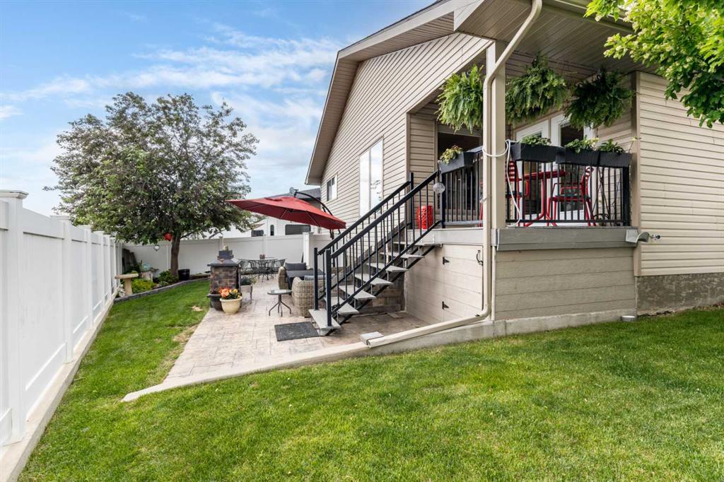 41 Hamptons Close SE