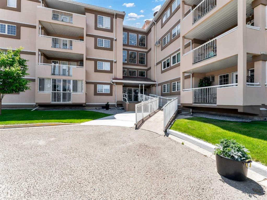 #320 22 Park Meadows Drive SE