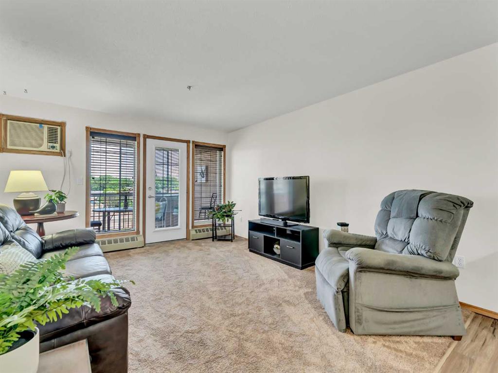 #320 22 Park Meadows Drive SE