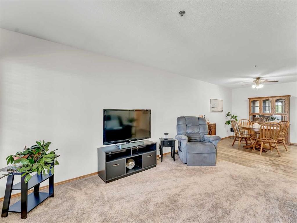 #320 22 Park Meadows Drive SE