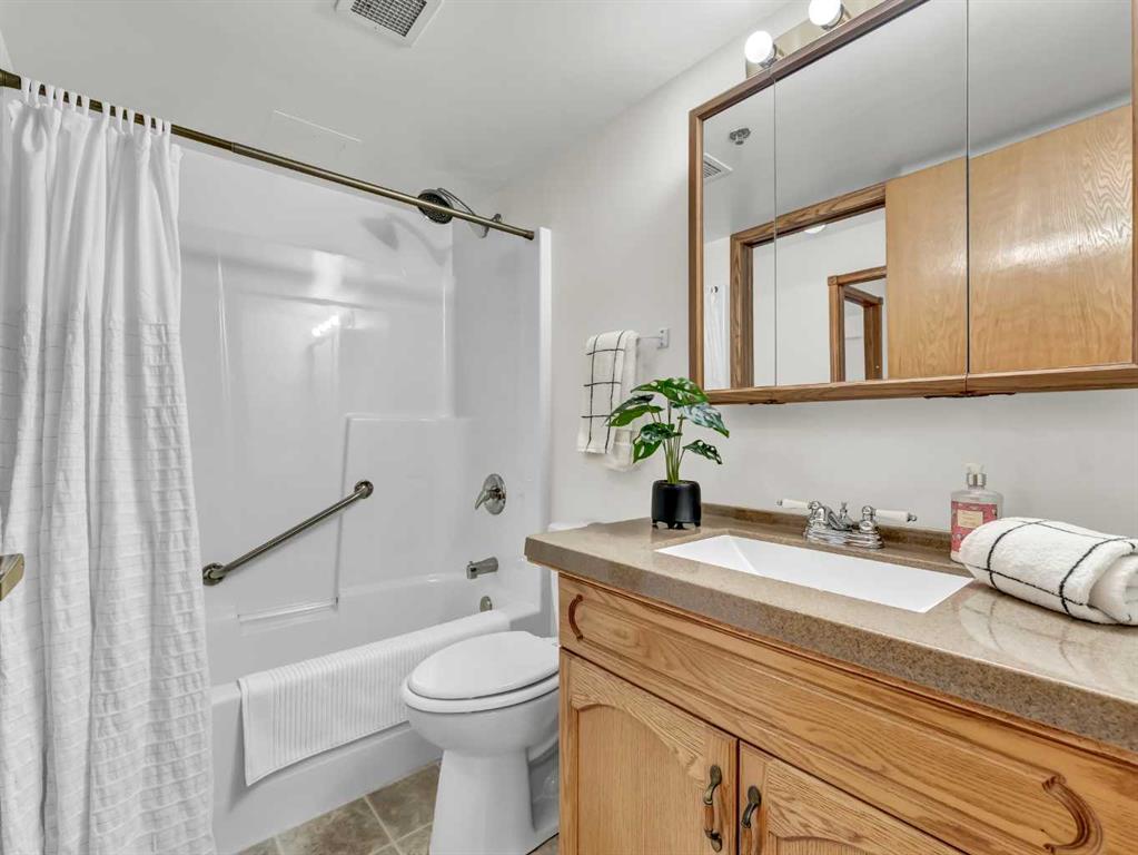 #320 22 Park Meadows Drive SE