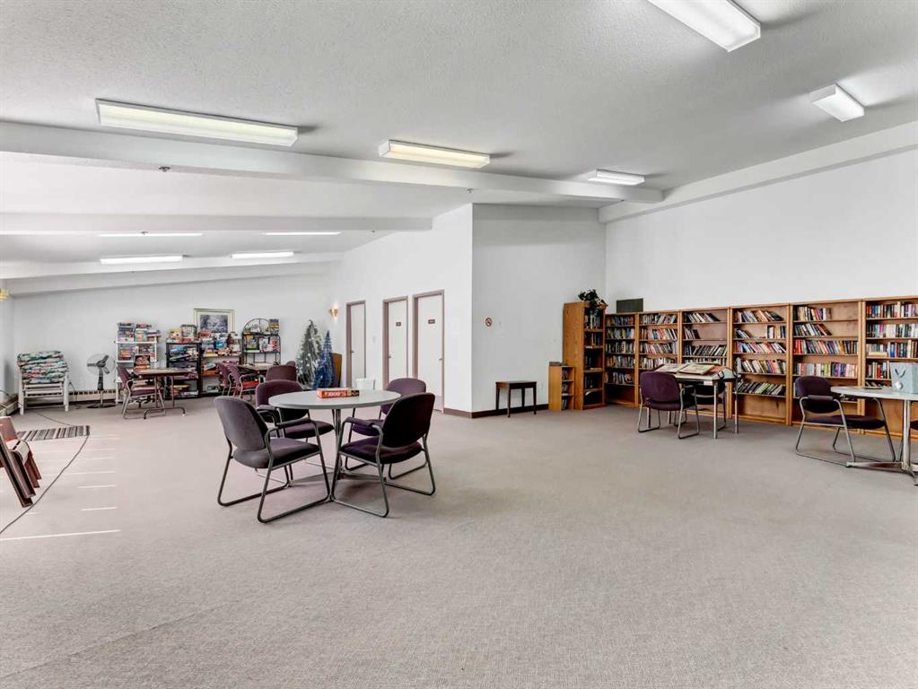 #320 22 Park Meadows Drive SE