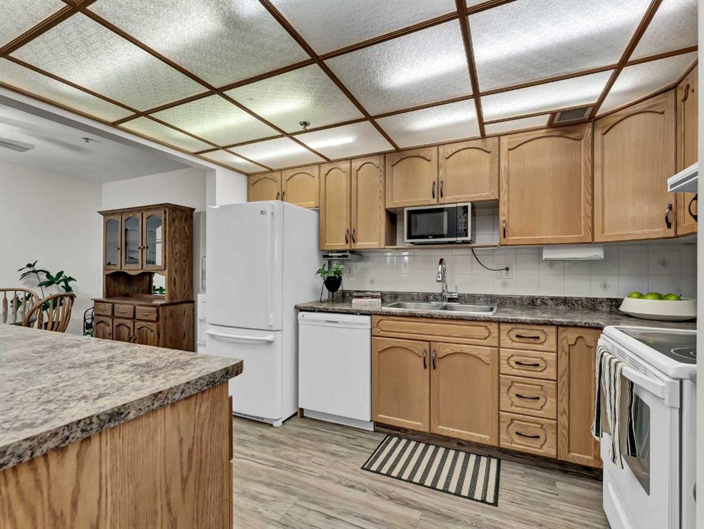#320 22 Park Meadows Drive SE
