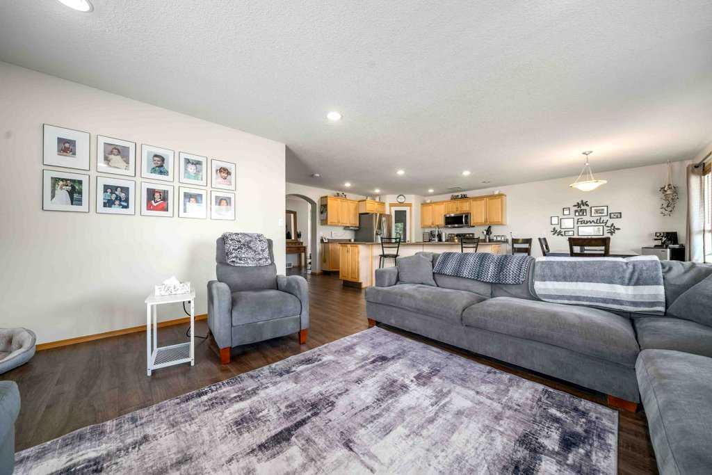 17 Sundance Road SW