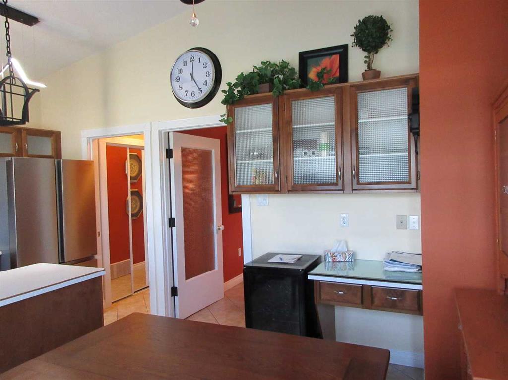 22 Iris Court SE