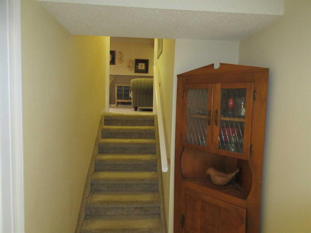 22 Iris Court SE