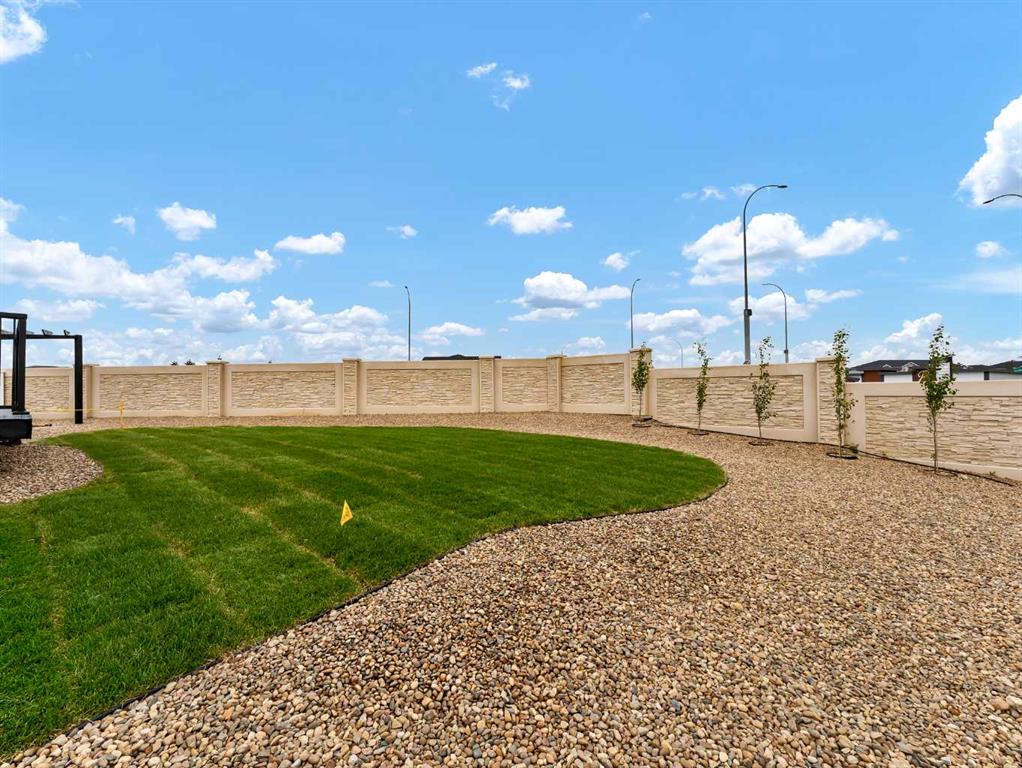 32 Somerside Way SE