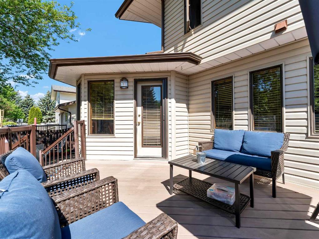 87 Shaw Crescent SE