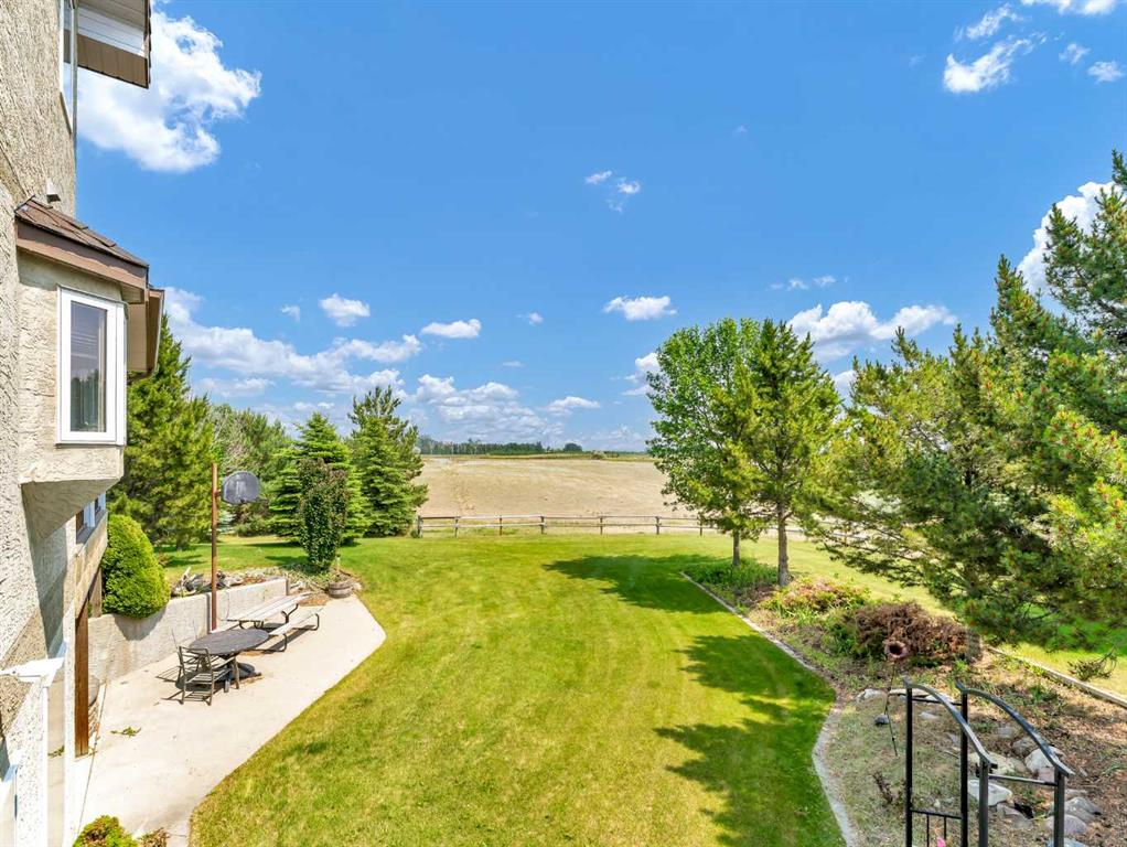 12026 Range Road 74  