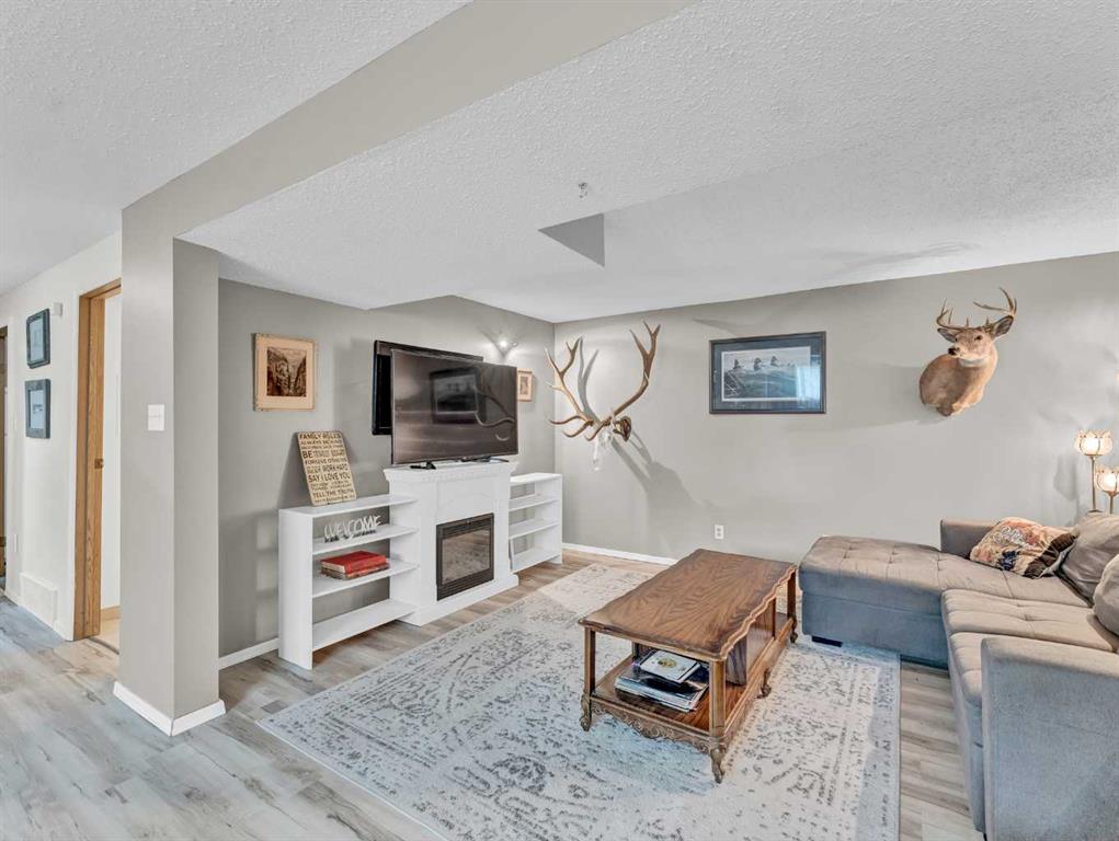 52 Cypress Way SE