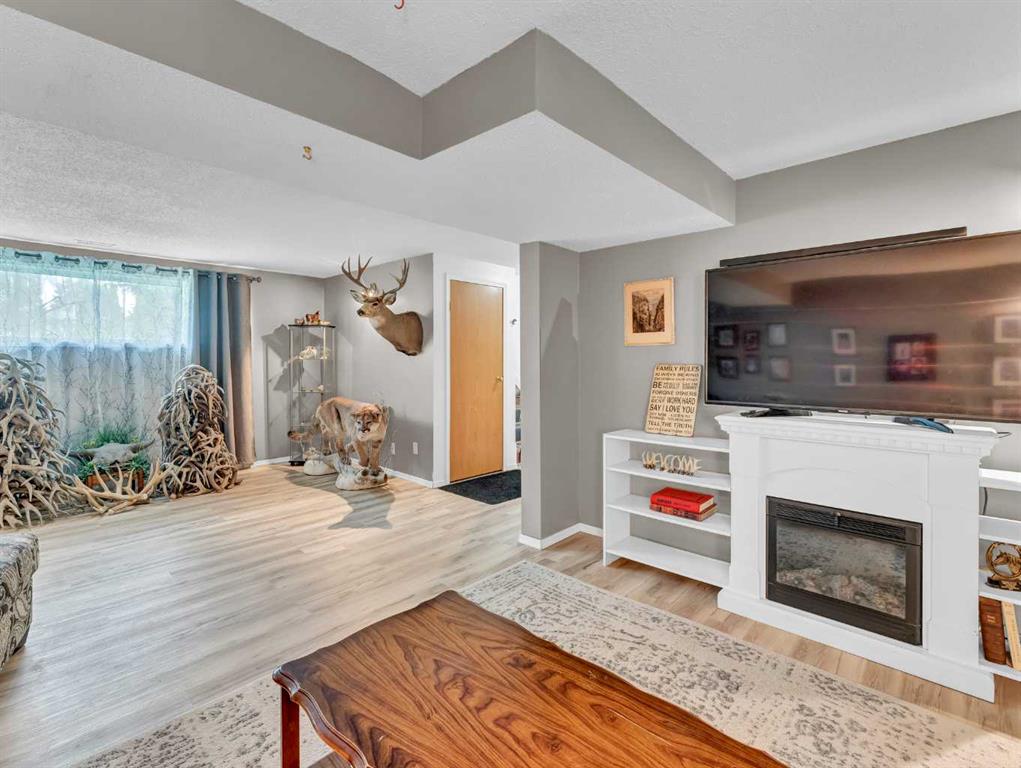 52 Cypress Way SE