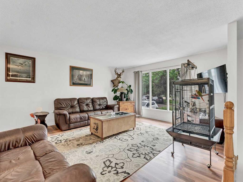 52 Cypress Way SE