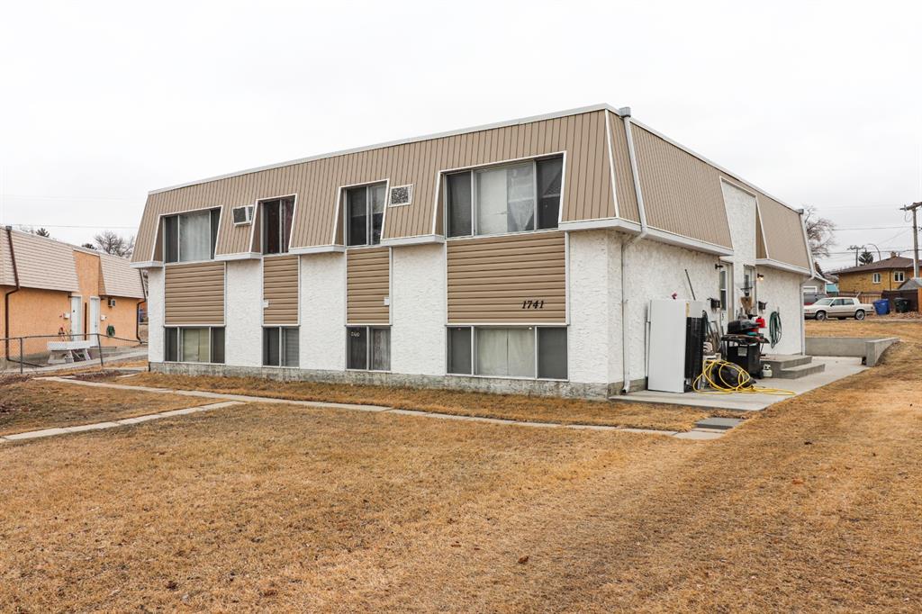 1741 14 Avenue SE, Medicine Hat