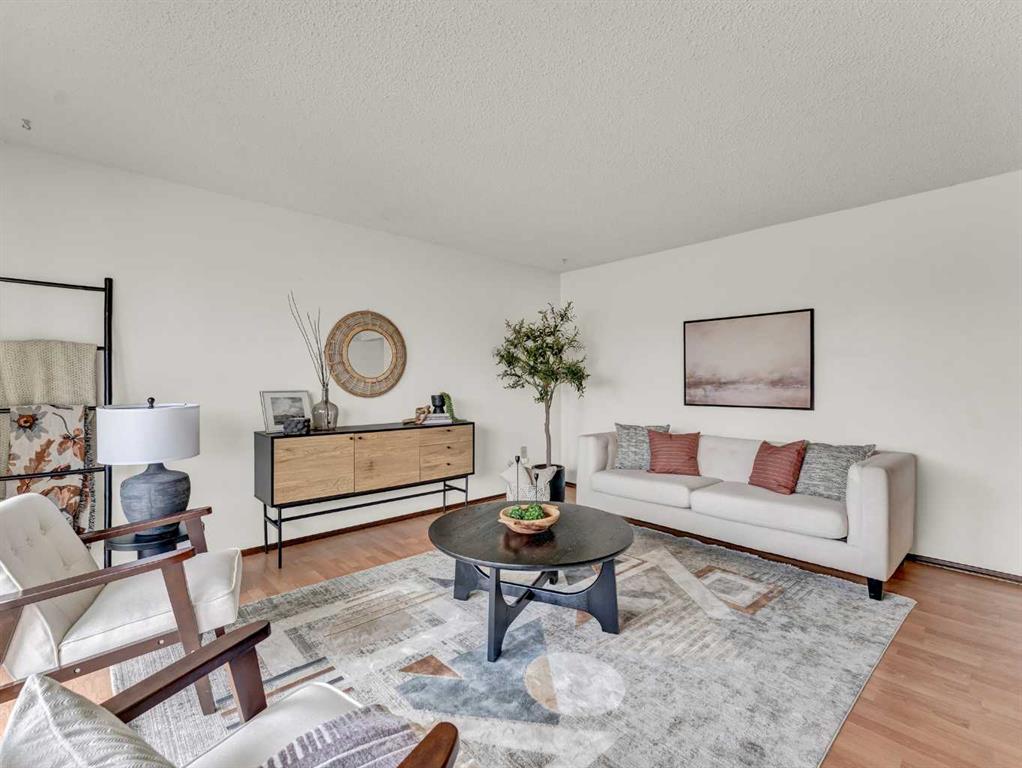 219 Ross Glen Drive SE