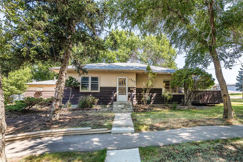 1340 17 Street SE, Medicine Hat