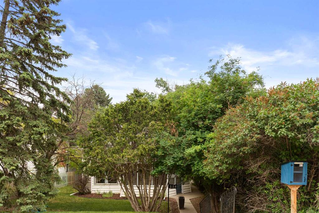 118 2 Street SW