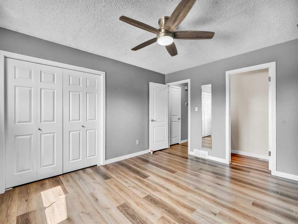 16 Iris Court SE