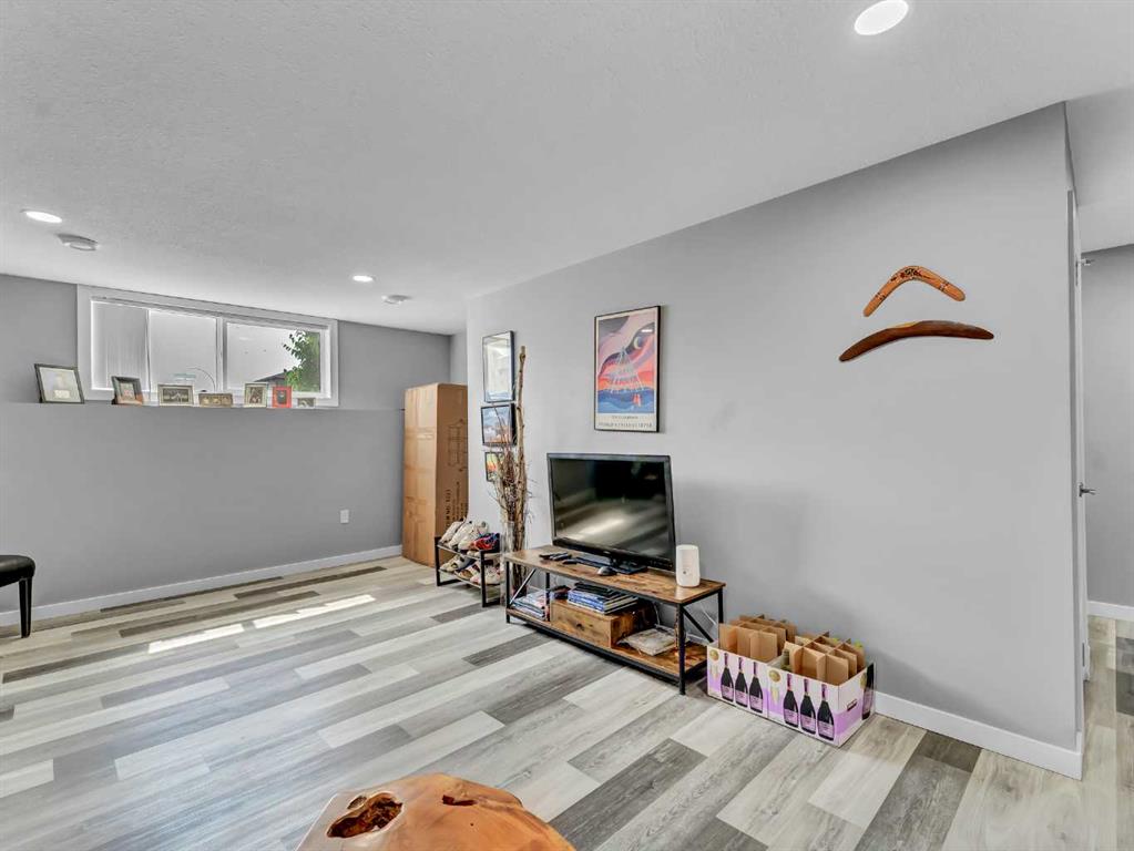128 Somerside Road SE