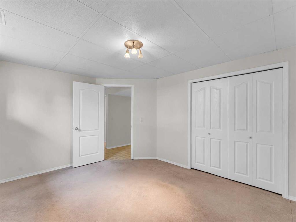210 Park Meadows Lane SE