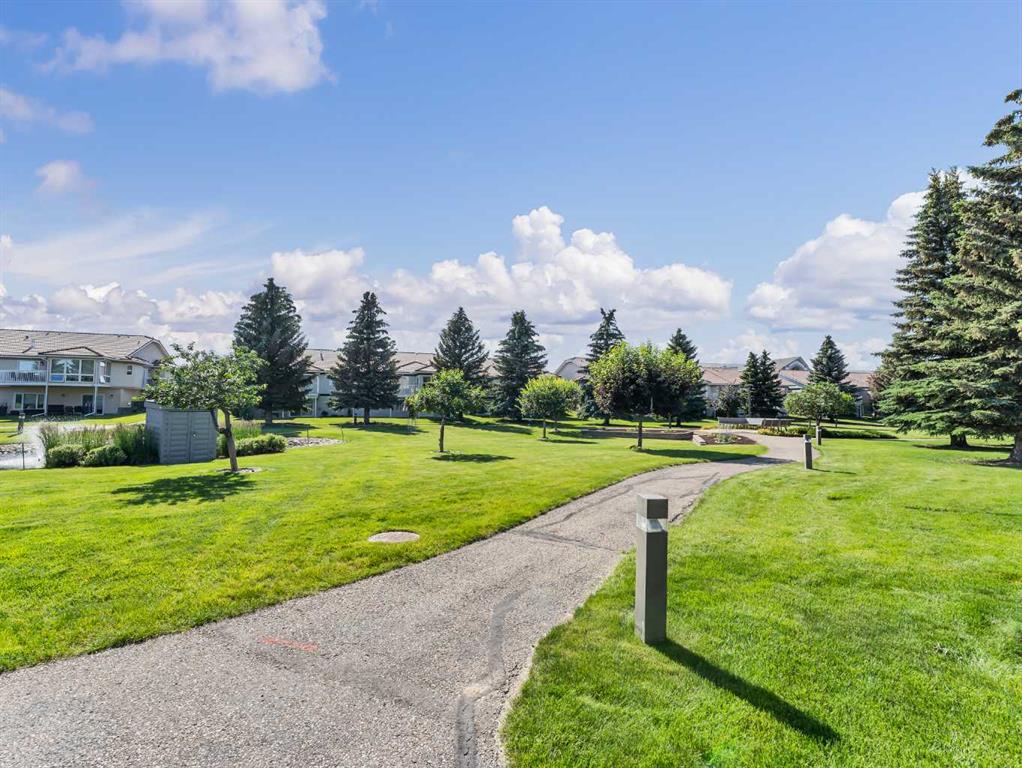 210 Park Meadows Lane SE