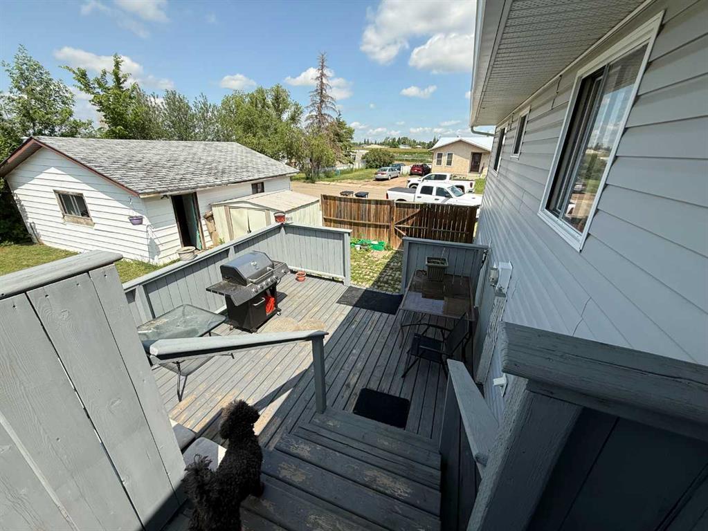 63 Ash Street W