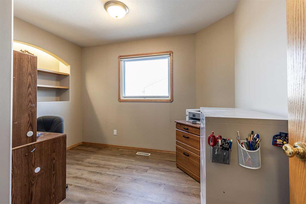 31 Sage Close SE