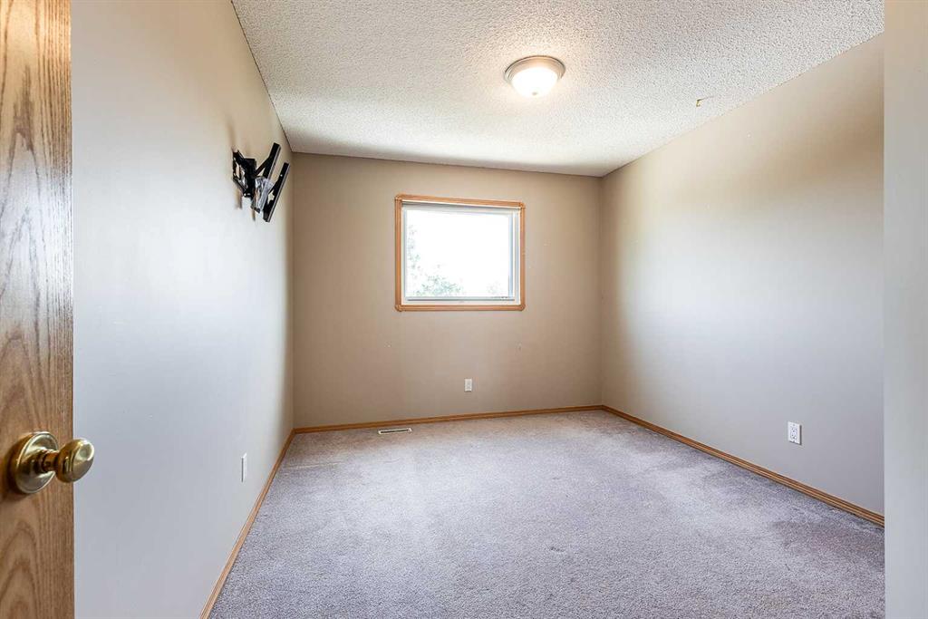 31 Sage Close SE