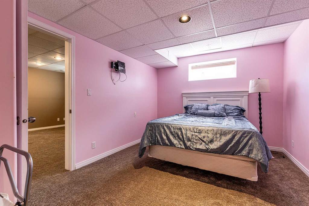 31 Sage Close SE