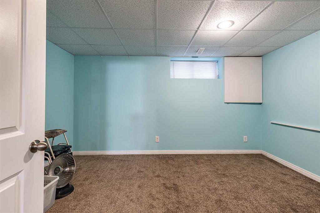 31 Sage Close SE